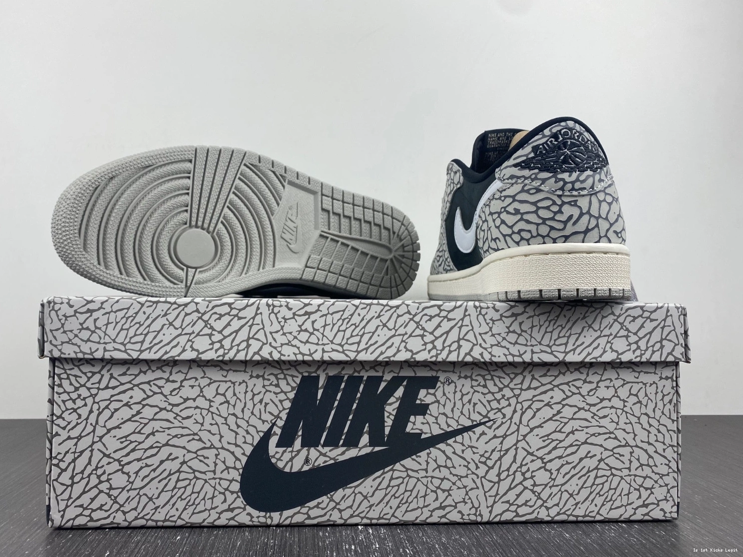 CZ0790-001 OG Black Jordan Low Retro Cement 1 - 0323